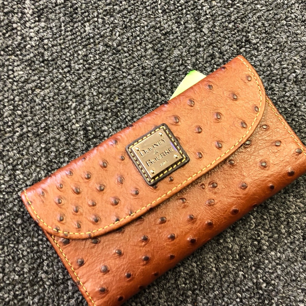 Dooney & Bourke Trifold wallet